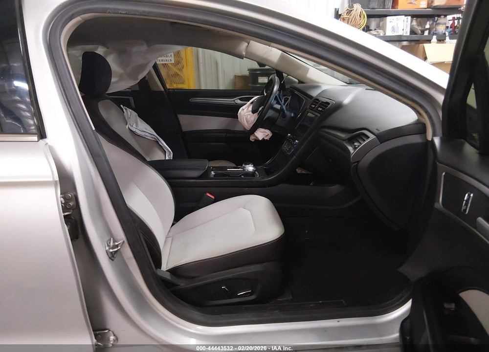 2019 FORD FUSION SE VIN: 3FA6P0HD7KR250907