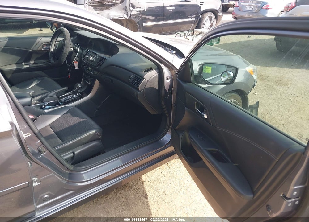 2016 HONDA ACCORD SPORT VIN: 1HGCR2F58GA184885