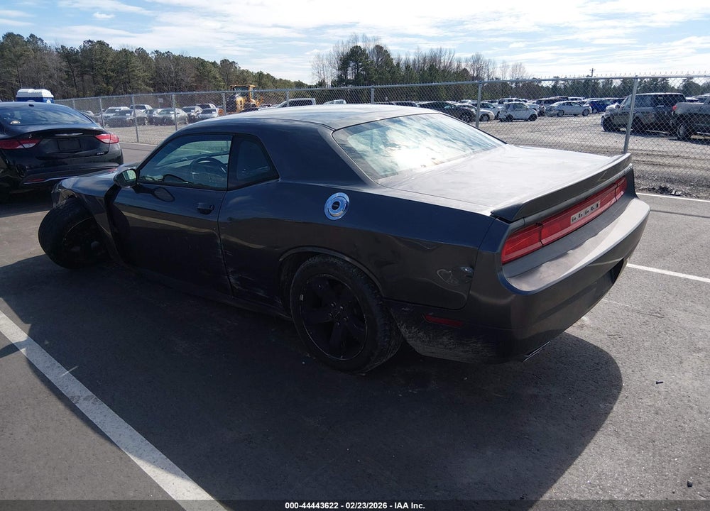 2013 DODGE CHALLENGER SXT VIN: 2C3CDYAG5DH607190
