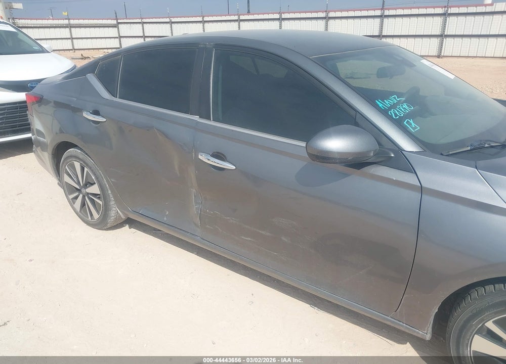 2021 NISSAN ALTIMA SV FWD VIN: 1N4BL4DV0MN388181