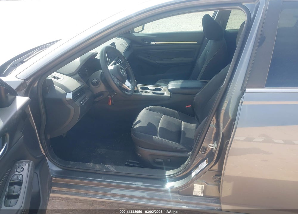 2021 NISSAN ALTIMA SV FWD VIN: 1N4BL4DV0MN388181
