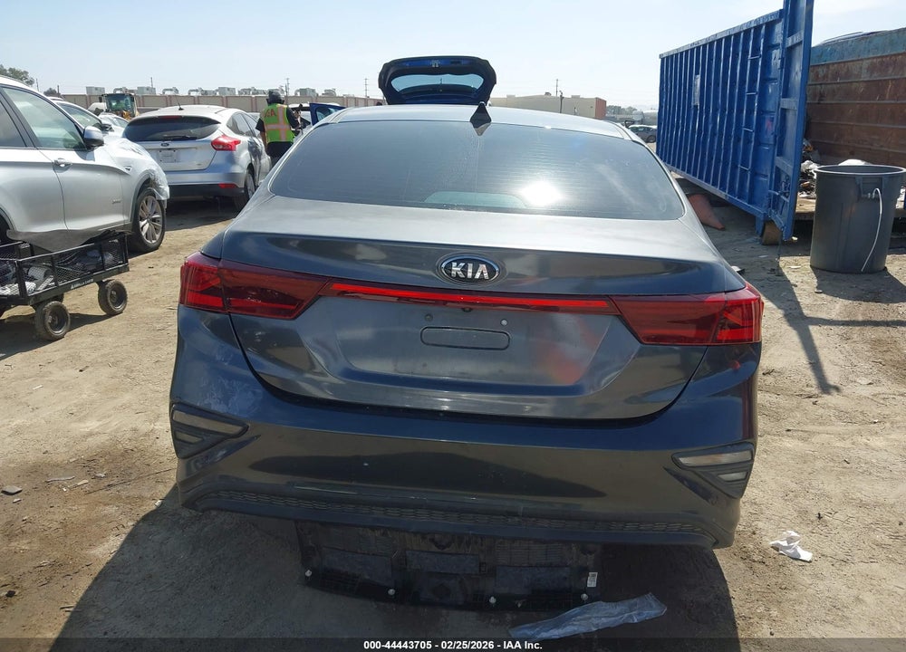 2021 KIA FORTE FE VIN: 3KPF24AD2ME370344