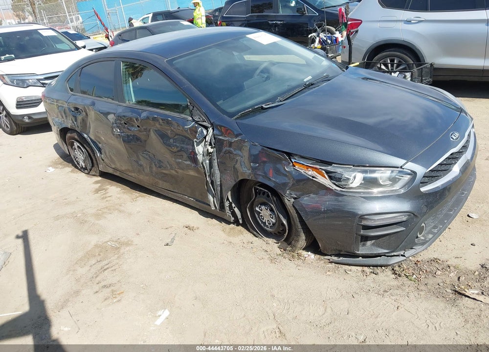 2021 KIA FORTE FE VIN: 3KPF24AD2ME370344