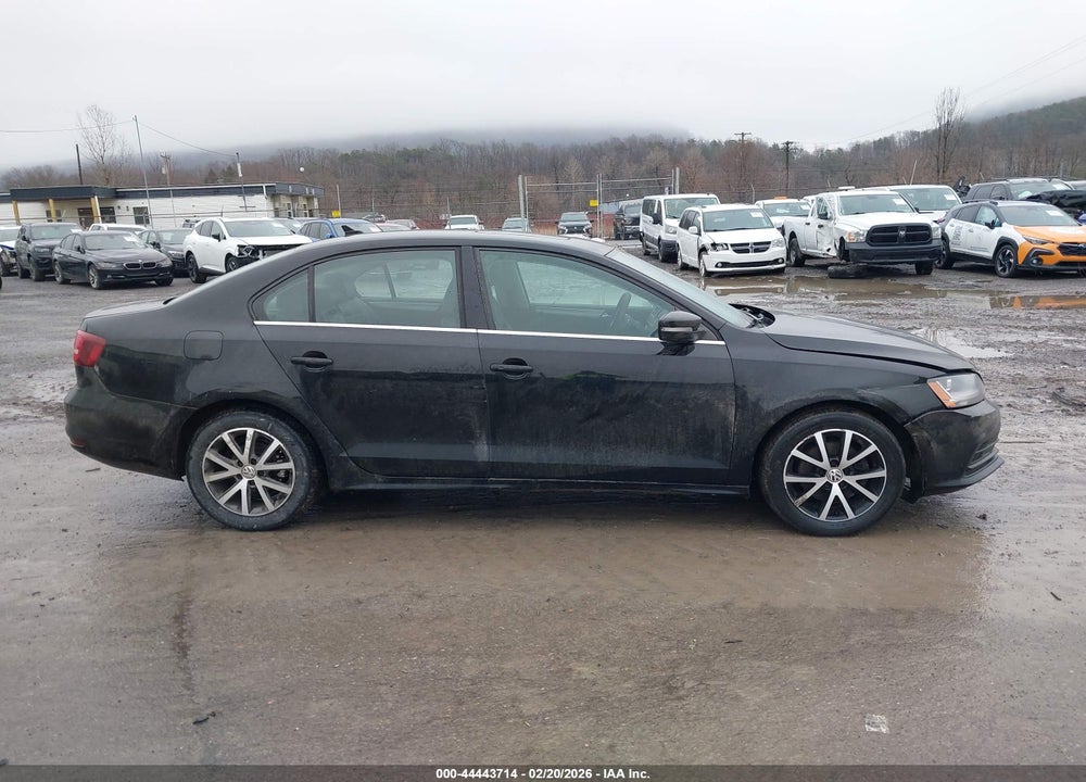 2017 VOLKSWAGEN JETTA 1.4T SE VIN: 3VWDB7AJXHM235488