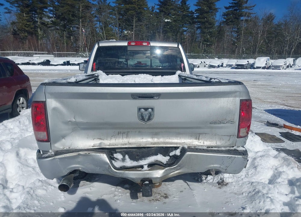 2014 RAM 1500 EXPRESS VIN: 3C6JR7AT4EG281077