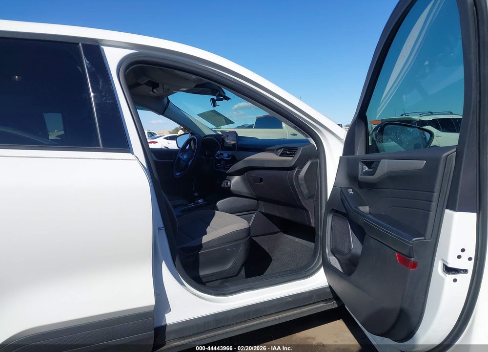 2022 FORD ESCAPE SE VIN: 1FMCU0G61NUB90110