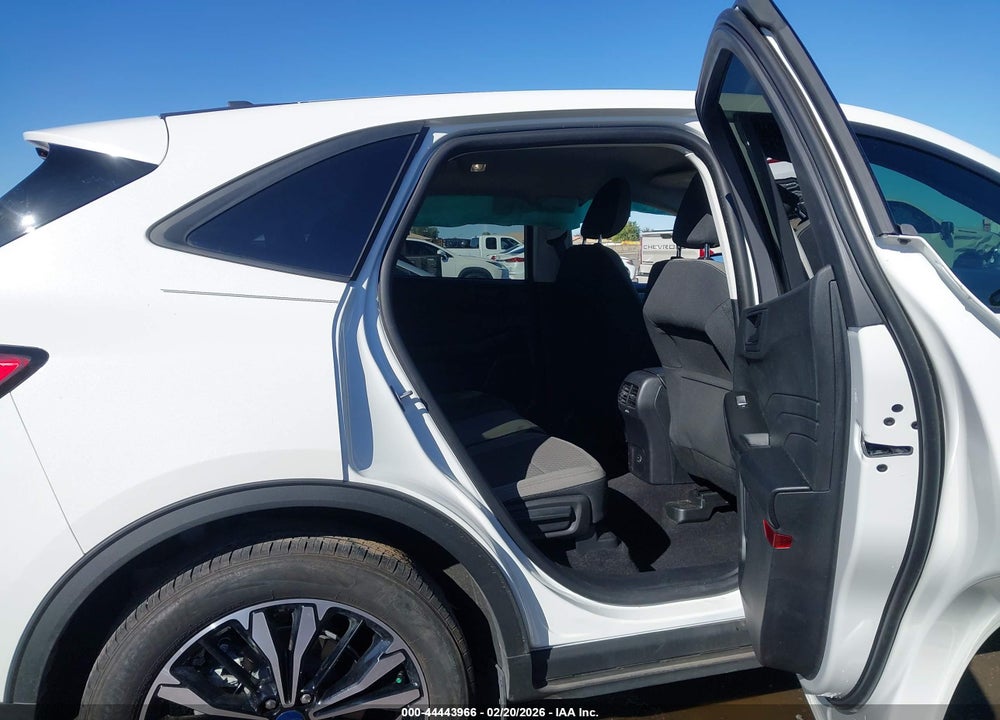 2022 FORD ESCAPE SE VIN: 1FMCU0G61NUB90110