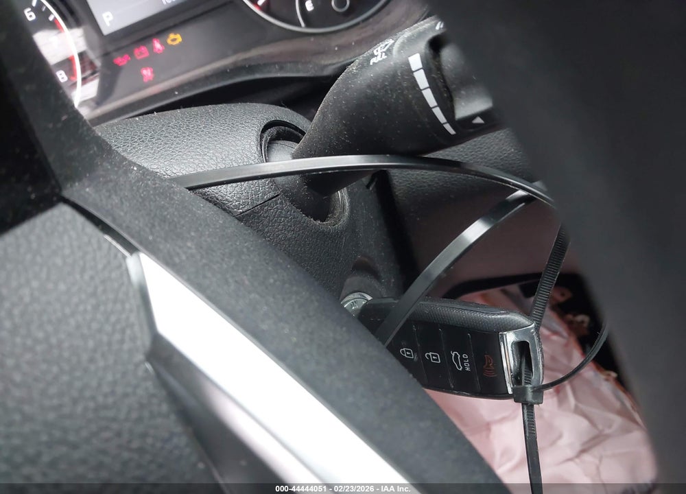 2019 KIA OPTIMA LX VIN: 5XXGT4L36KG348082