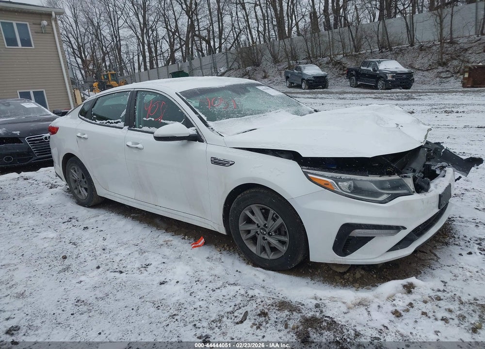 2019 KIA OPTIMA LX VIN: 5XXGT4L36KG348082