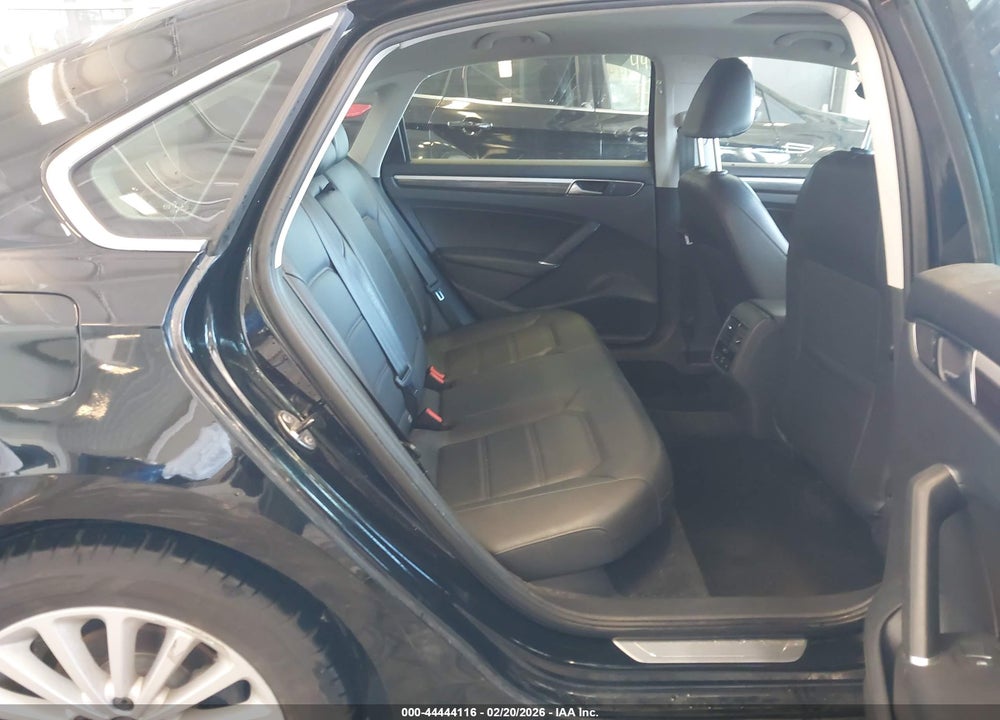 2016 VOLKSWAGEN PASSAT 1.8T SE VIN: 1VWBS7A32GC059027