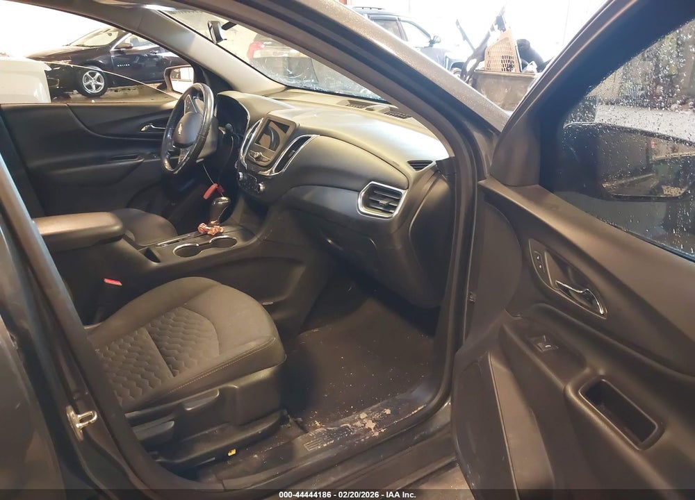 2019 CHEVROLET EQUINOX LT VIN: 2GNAXKEVXK6205889