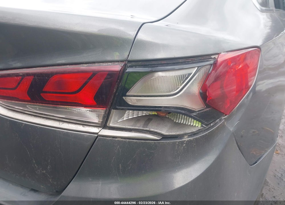 2019 HYUNDAI SONATA SE VIN: 5NPE24AF1KH813976