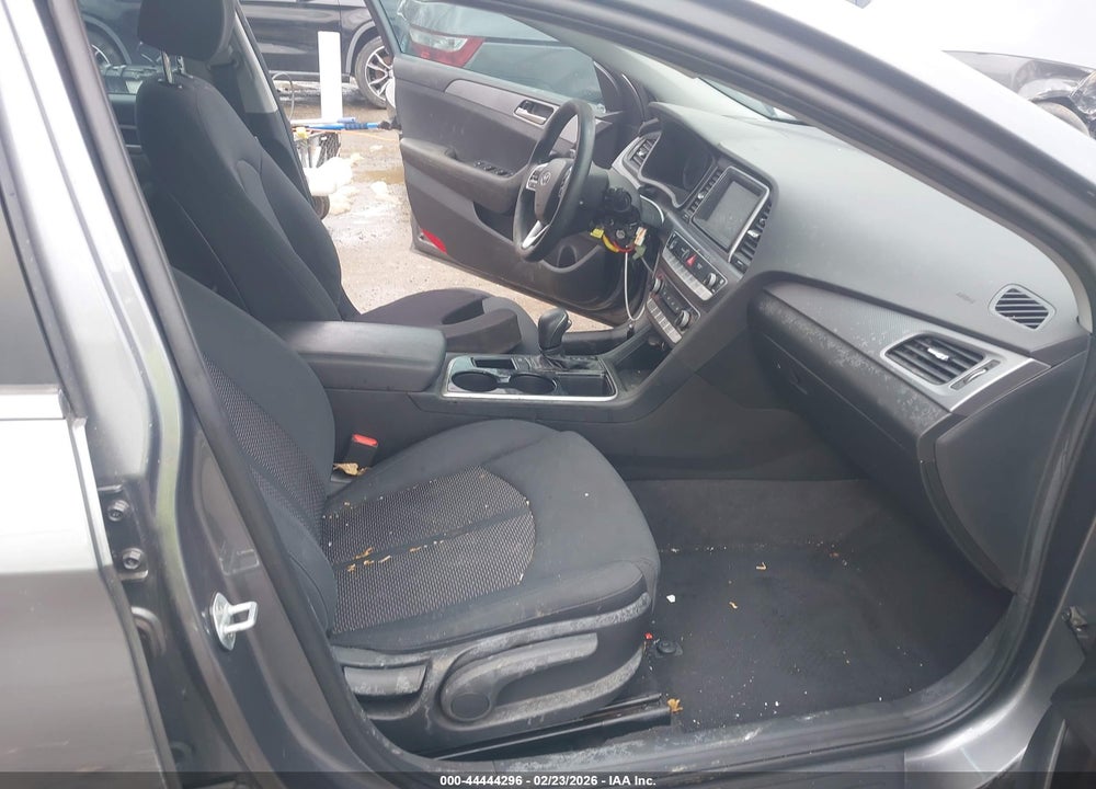 2019 HYUNDAI SONATA SE VIN: 5NPE24AF1KH813976