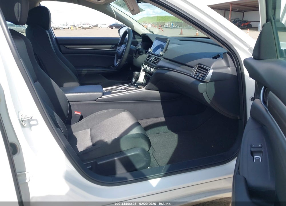 2018 HONDA ACCORD LX VIN: 1HGCV1F1XJA233403