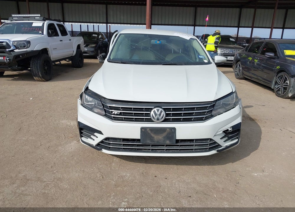 2017 VOLKSWAGEN PASSAT 1.8T R-LINE VIN: 1VWDT7A39HC039753