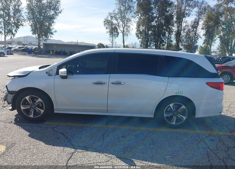 2020 HONDA ODYSSEY TOURING VIN: 5FNRL6H87LB002670