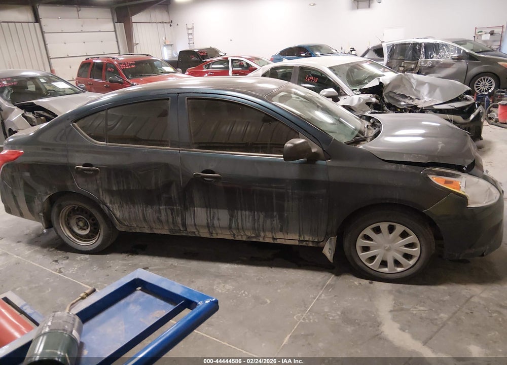 2015 NISSAN VERSA 1.6 S VIN: 3N1CN7AP2FL850150