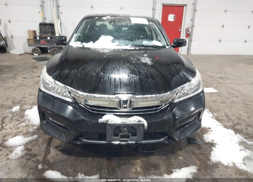 2017 HONDA ACCORD HYBRID TOURING VIN: JHMCR6F72HC030779