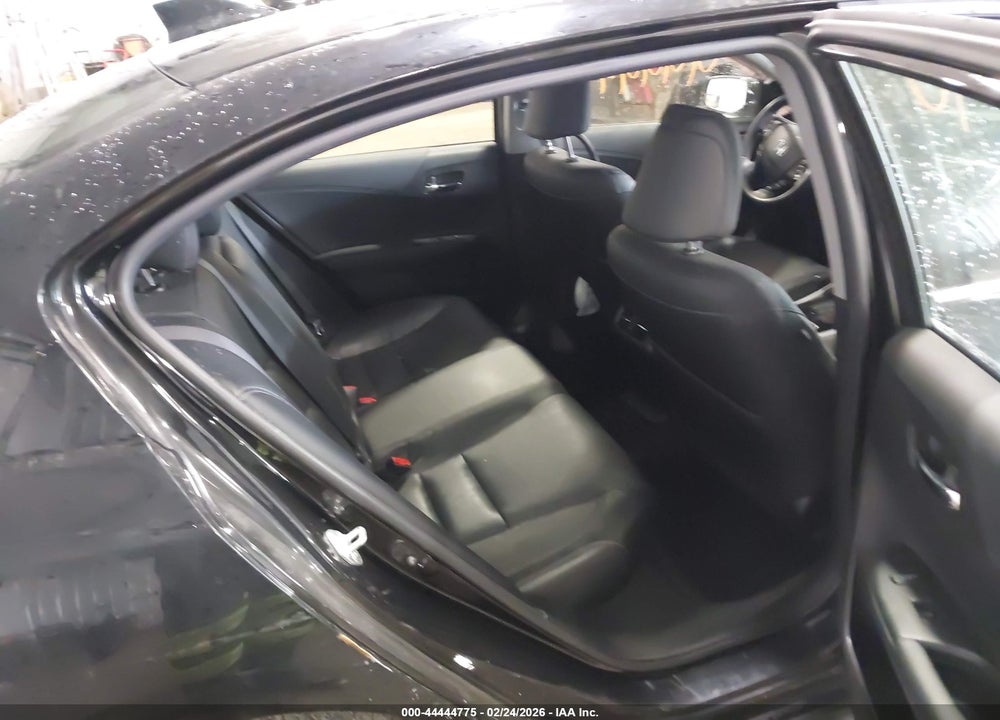 2017 HONDA ACCORD HYBRID TOURING VIN: JHMCR6F72HC030779