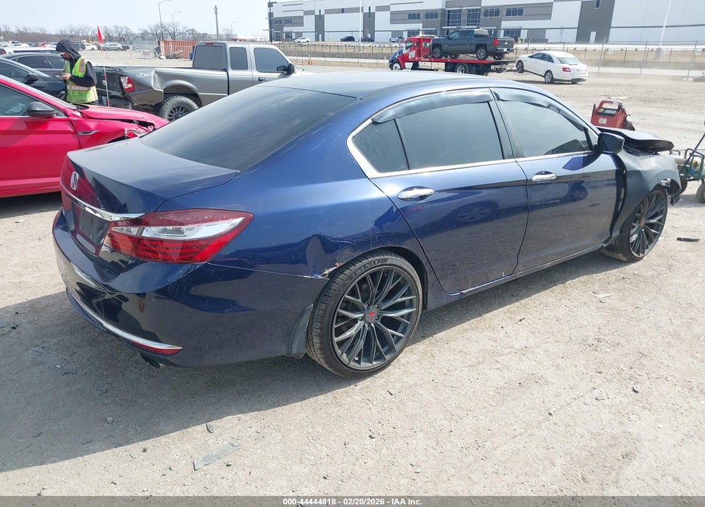 2016 HONDA ACCORD LX VIN: 1HGCR2F33GA124947
