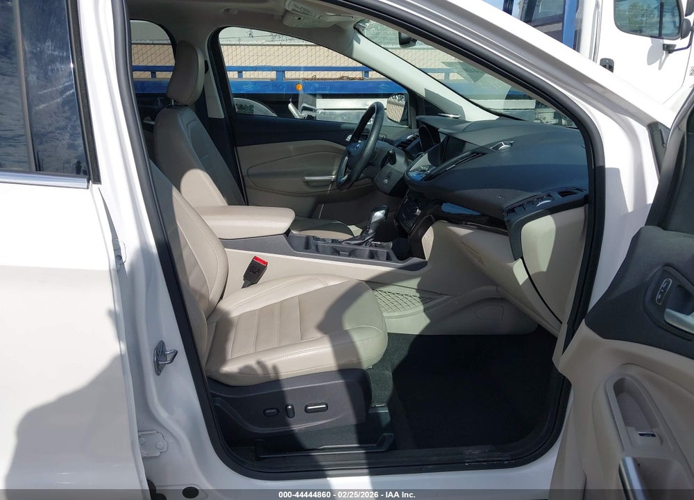 2019 FORD ESCAPE TITANIUM VIN: 1FMCU0J92KUB38743