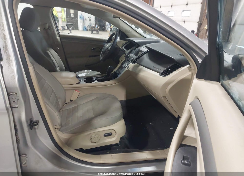2015 FORD TAURUS SE VIN: 1FAHP2D88FG161986