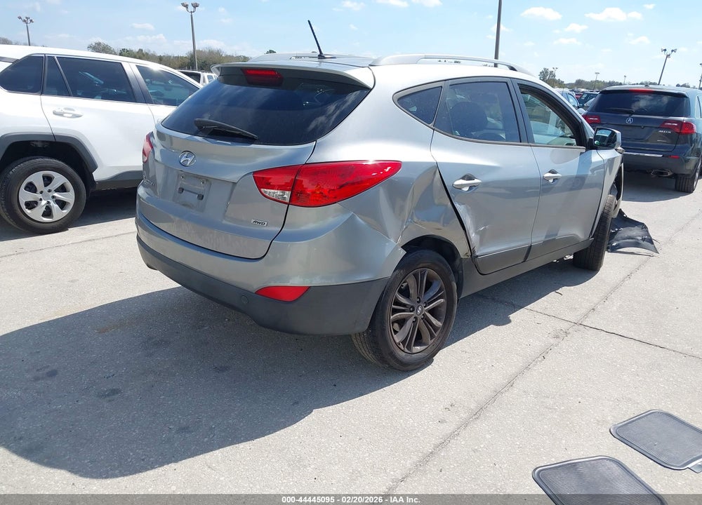2015 HYUNDAI TUCSON SE VIN: KM8JUCAG8FU101418