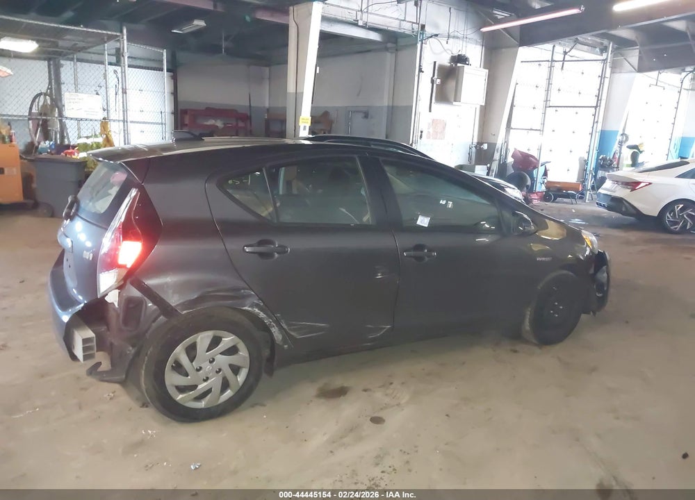 2015 TOYOTA PRIUS C ONE VIN: JTDKDTB32F1109326