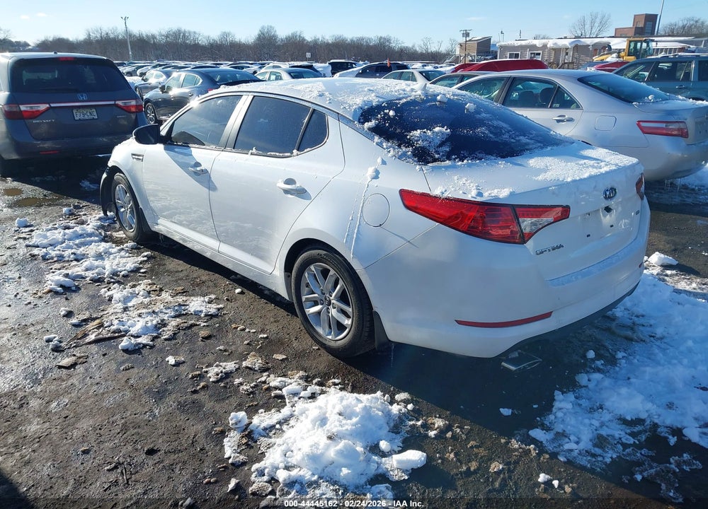 2011 KIA OPTIMA LX VIN: KNAGM4A71B5147601