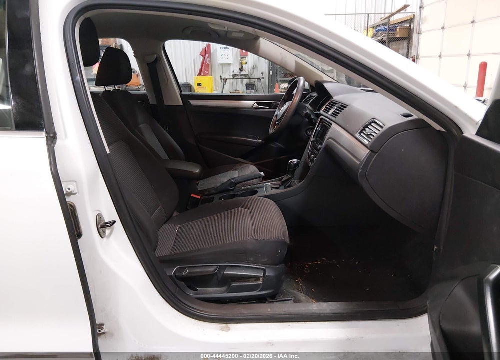 2017 VOLKSWAGEN PASSAT 1.8T S VIN: 1VWAT7A30HC003078
