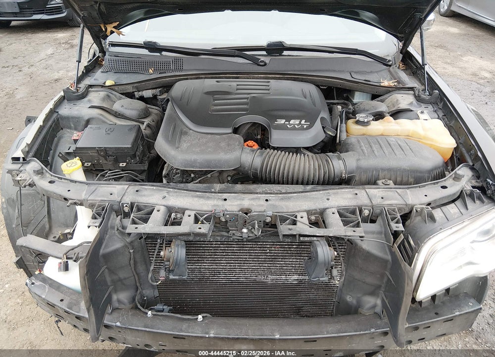 2018 CHRYSLER 300 LIMITED AWD VIN: 2C3CCAKG9JH268180