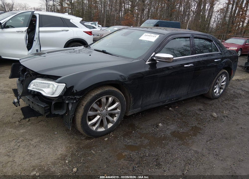 2018 CHRYSLER 300 LIMITED AWD VIN: 2C3CCAKG9JH268180