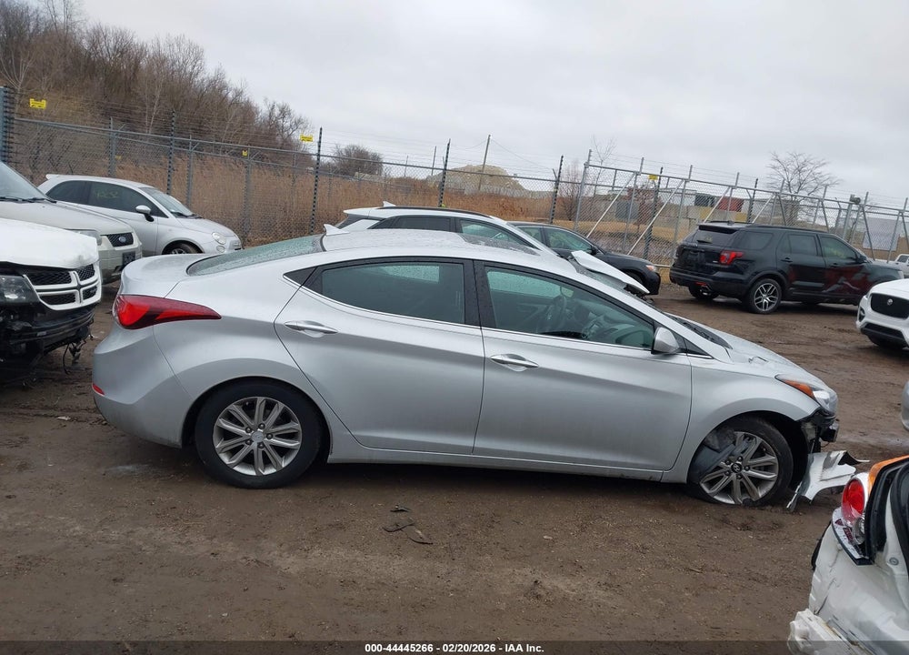2015 HYUNDAI ELANTRA SE VIN: KMHDH4AE6FU323140