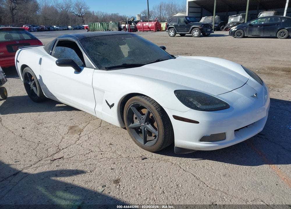 2011 CHEVROLET CORVETTE VIN: 1G1YE2DW2B5102820