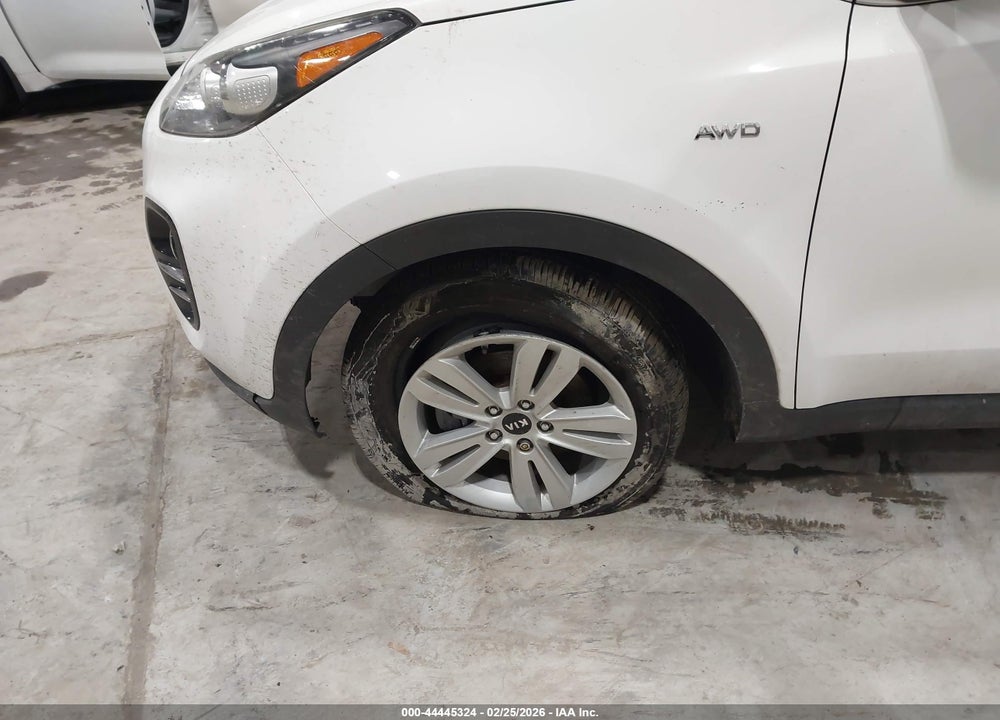 2019 KIA SPORTAGE LX VIN: KNDPMCAC4K7499179