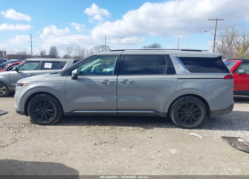 2024 KIA CARNIVAL MPV SX VIN: KNDNE5H30R6424517