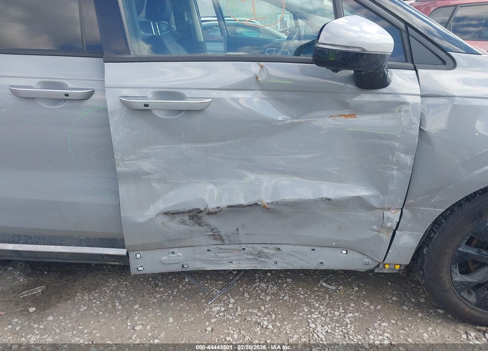 2024 KIA CARNIVAL MPV SX VIN: KNDNE5H30R6424517