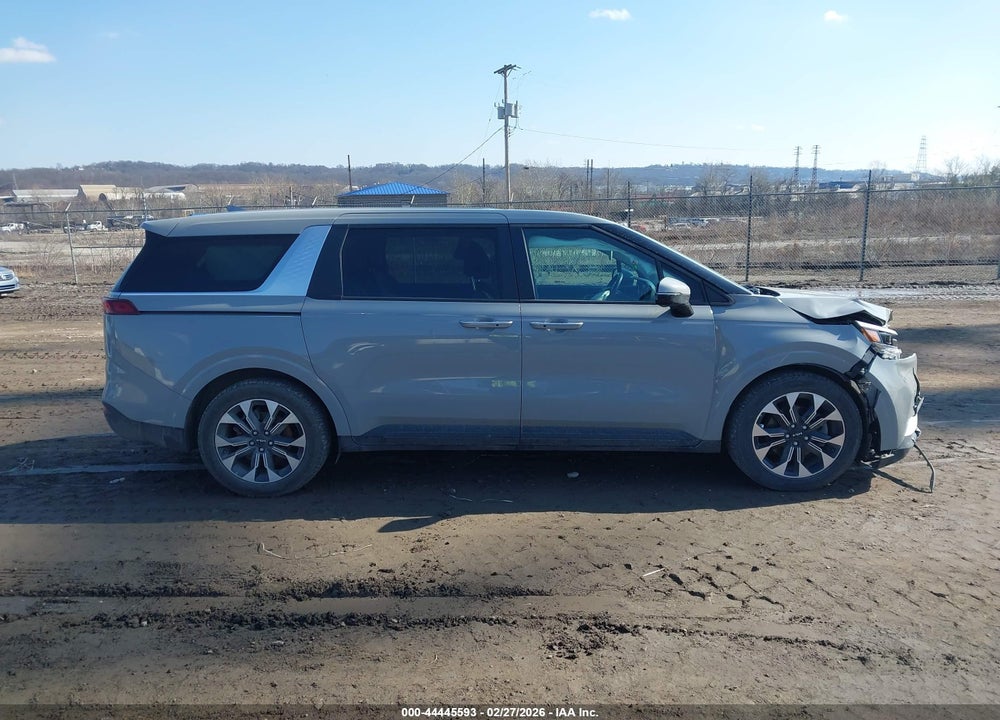 2024 KIA CARNIVAL MPV EX VIN: KNDNC5H30R6449228