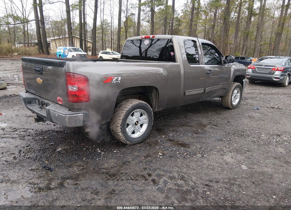2013 CHEVROLET SILVERADO 1500 LT VIN: 1GCRKSE72DZ189643