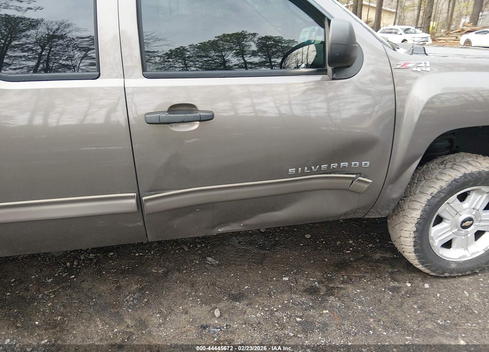 2013 CHEVROLET SILVERADO 1500 LT VIN: 1GCRKSE72DZ189643