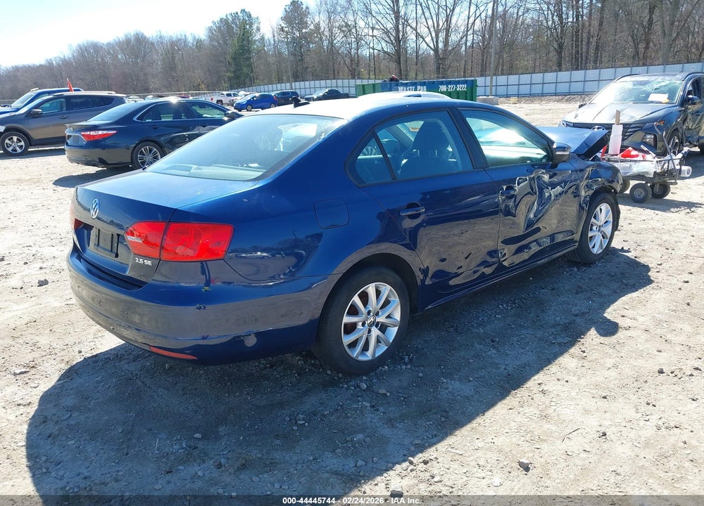 2011 VOLKSWAGEN JETTA 2.5L SE VIN: 3VWDX7AJ9BM082403