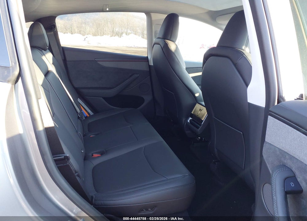 2026 TESLA MODEL Y VIN: 7SAYGDEE9TF450197