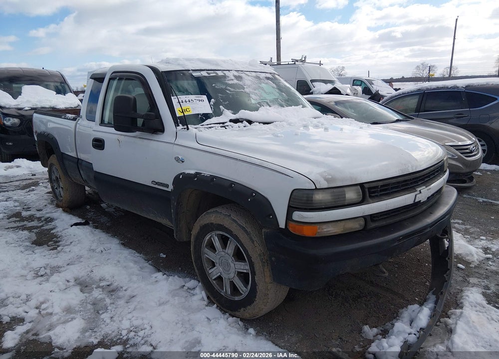 1999 CHEVROLET SILVERADO 1500 LS VIN: 1GCEK19T5XE130971