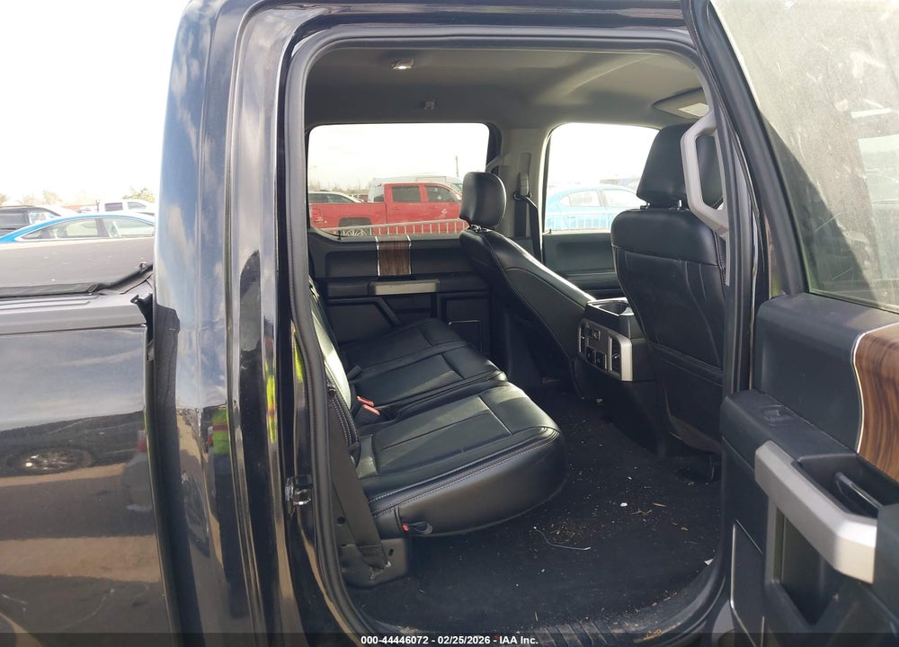 2019 FORD F-150 LARIAT VIN: 1FTEW1E53KKE08563