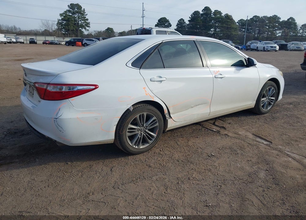 2015 TOYOTA CAMRY SE VIN: 4T1BF1FK5FU872631