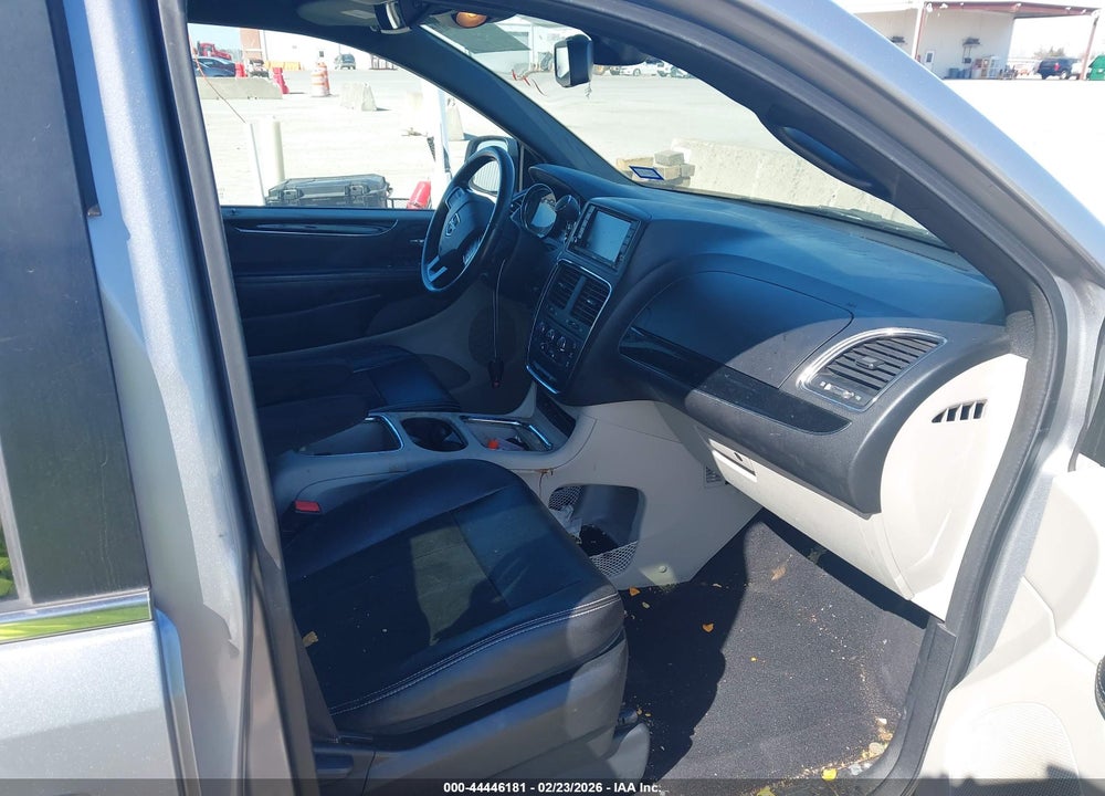 2019 DODGE GRAND CARAVAN SXT VIN: 2C4RDGCG6KR620745