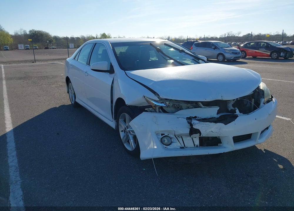 2014 TOYOTA CAMRY SE VIN: 4T1BF1FK7EU386577