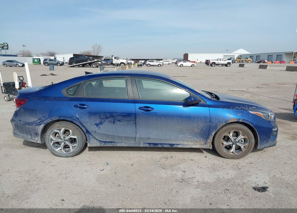 2021 KIA FORTE LXS VIN: 3KPF24AD6ME330171