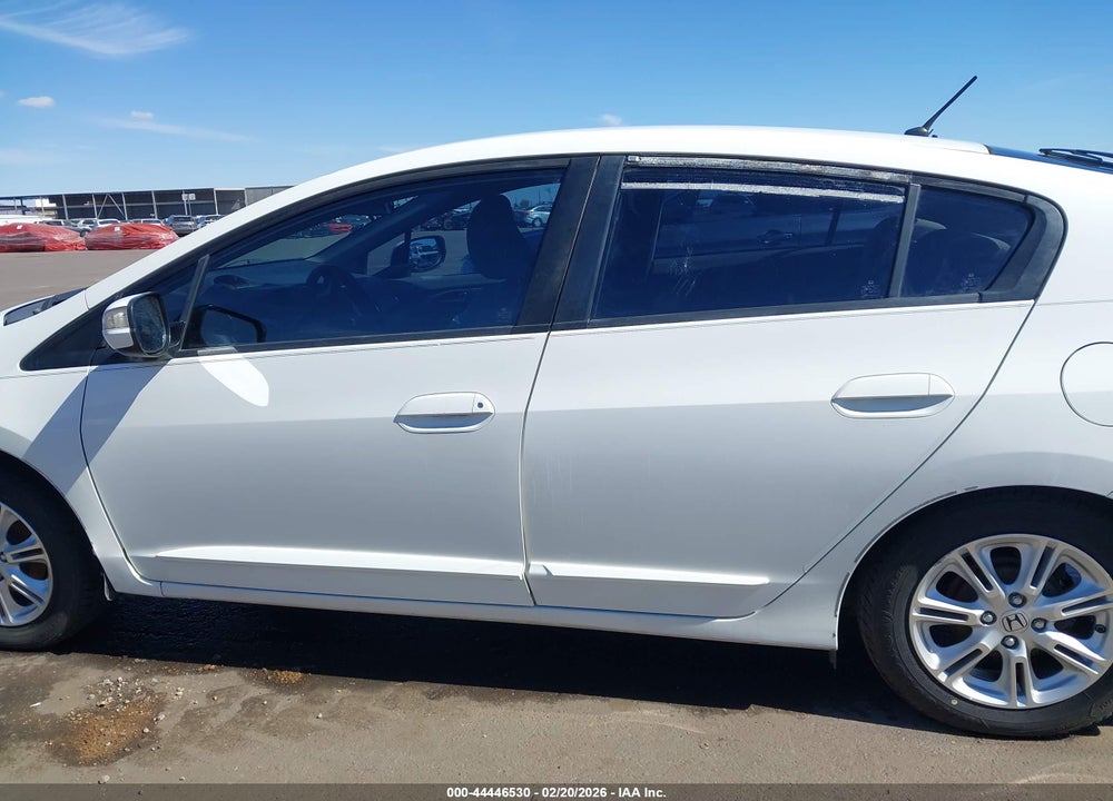 2011 HONDA INSIGHT EX VIN: JHMZE2H75BS011930