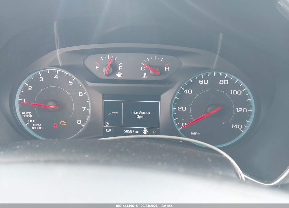 2018 CHEVROLET EQUINOX LT VIN: 2GNAXSEV2J6328147